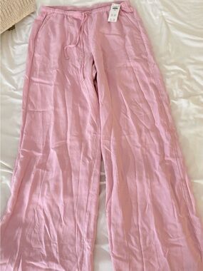 Hollister Wide Leg Pants in Light Pink